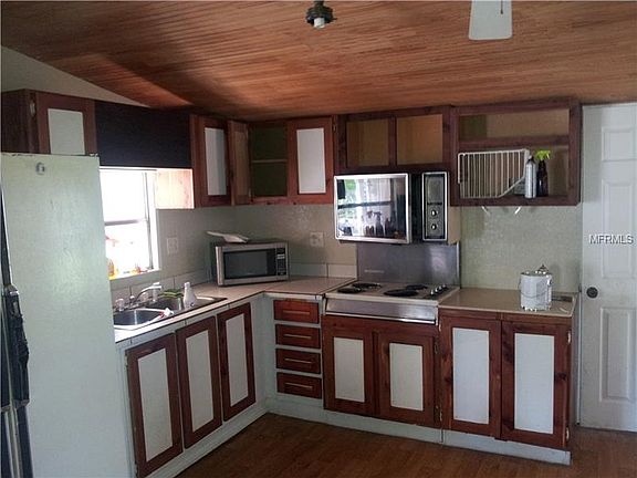 4th image of 35448 Orange Grove Ln
