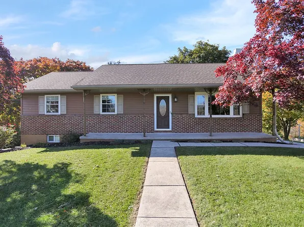 886 Center Rd, Leesport, PA 19533