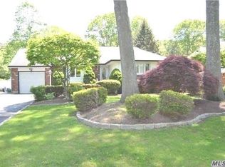 116 Lillian Rd, Nesconset, NY 11767