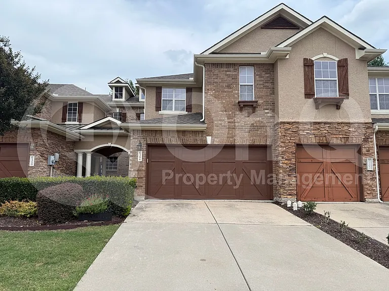 6306 Cedar Falls Dr — Photo 2