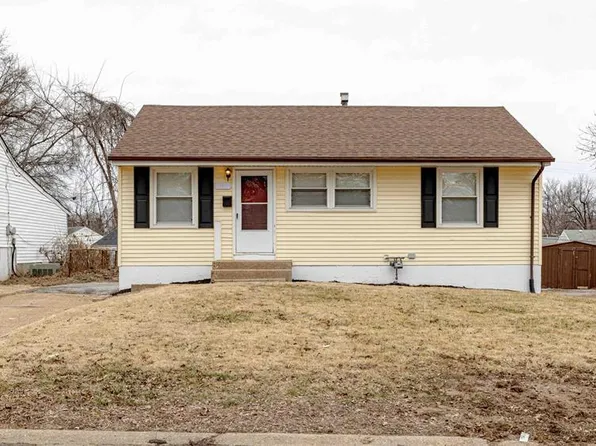 337 Lancashire Rd, Saint Louis, MO 63137