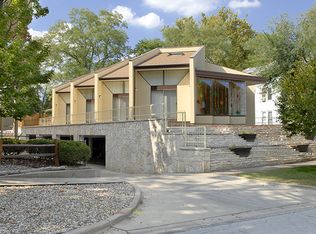 603 S Busey Ave, Urbana, IL 61801