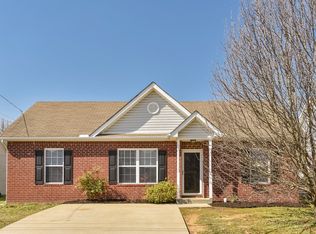 154 Dreville Dr, La Vergne, TN 37086