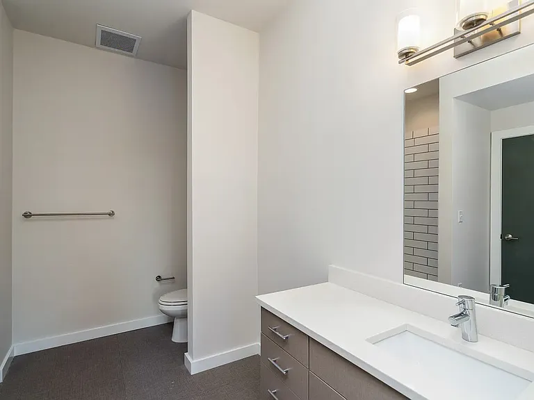 1900 12th Ave S #419 — Photo 12