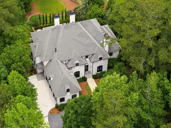 725 Londonberry Rd, Atlanta, GA 30327