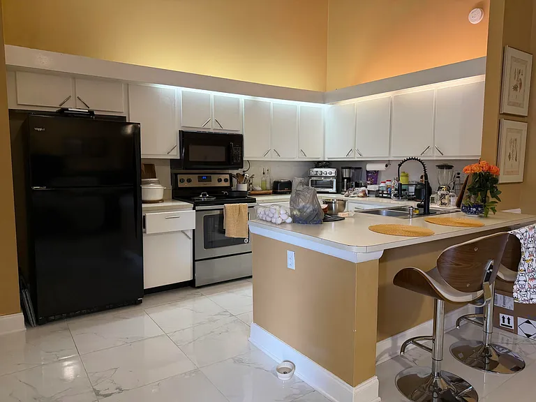 1051 Summit Place Cir #D — Photo 3