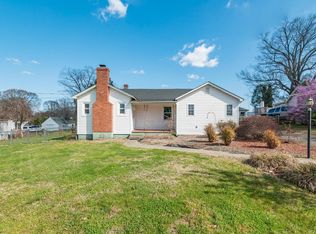 130 Grove Ave, Madison Heights, VA 24572