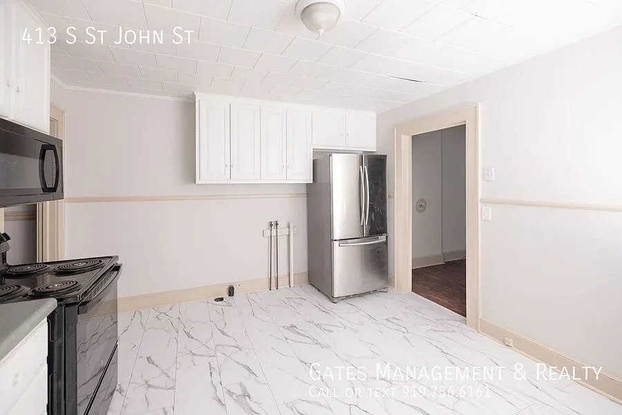 Charming Duplex in Burlington — Photo 3