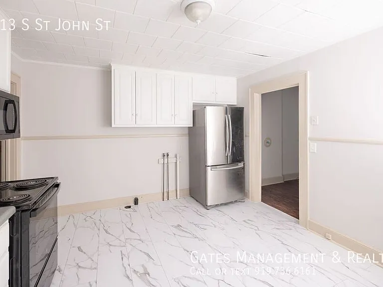 413 S Saint John St — Photo 3