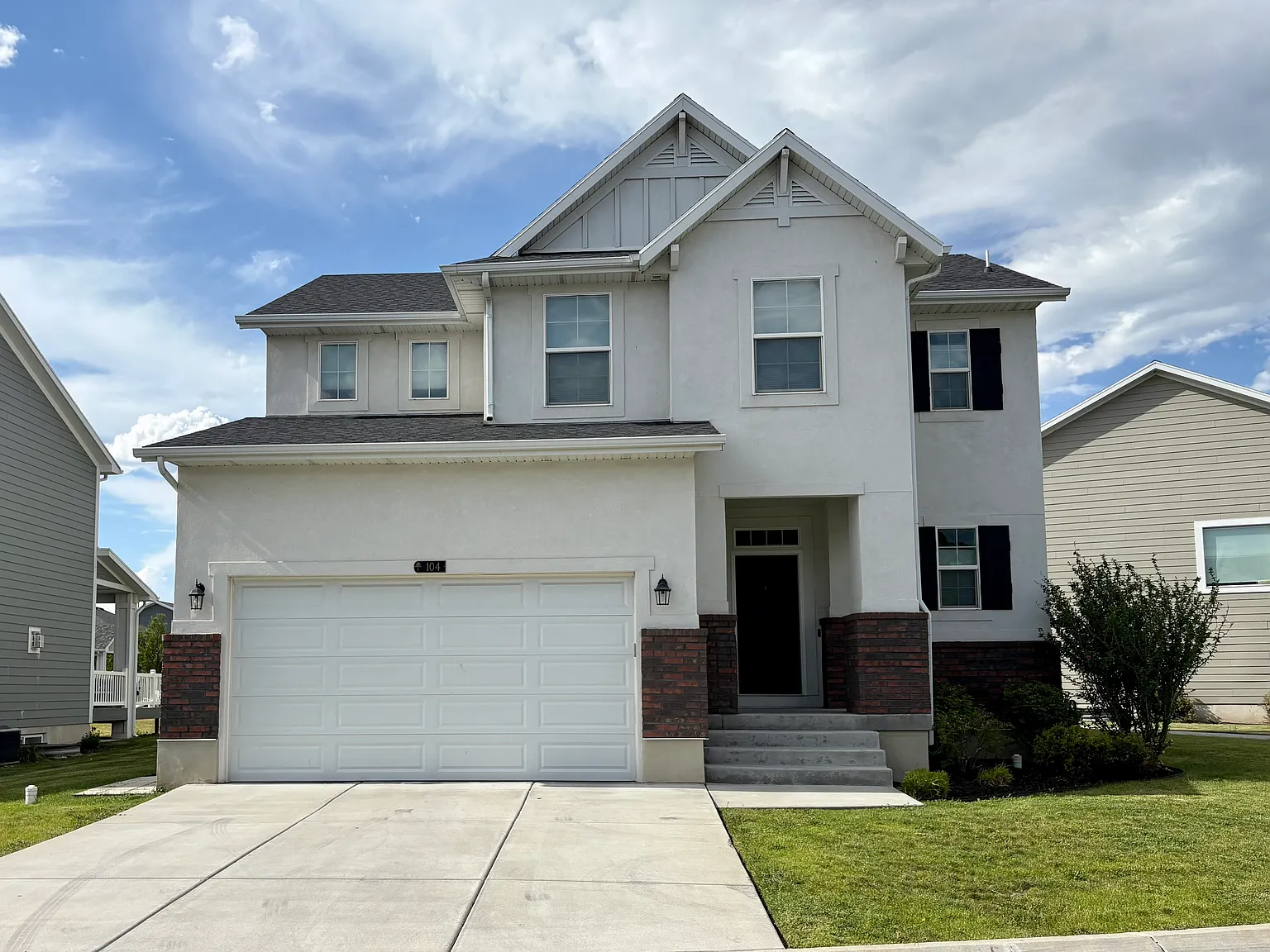 5 bed, 3051 sqft, $3,200 — Photo 2