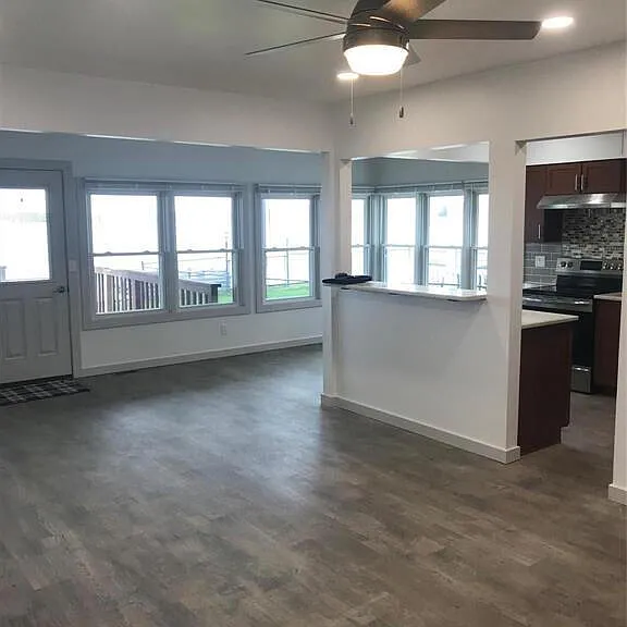 381 E Shore Dr — Photo 13