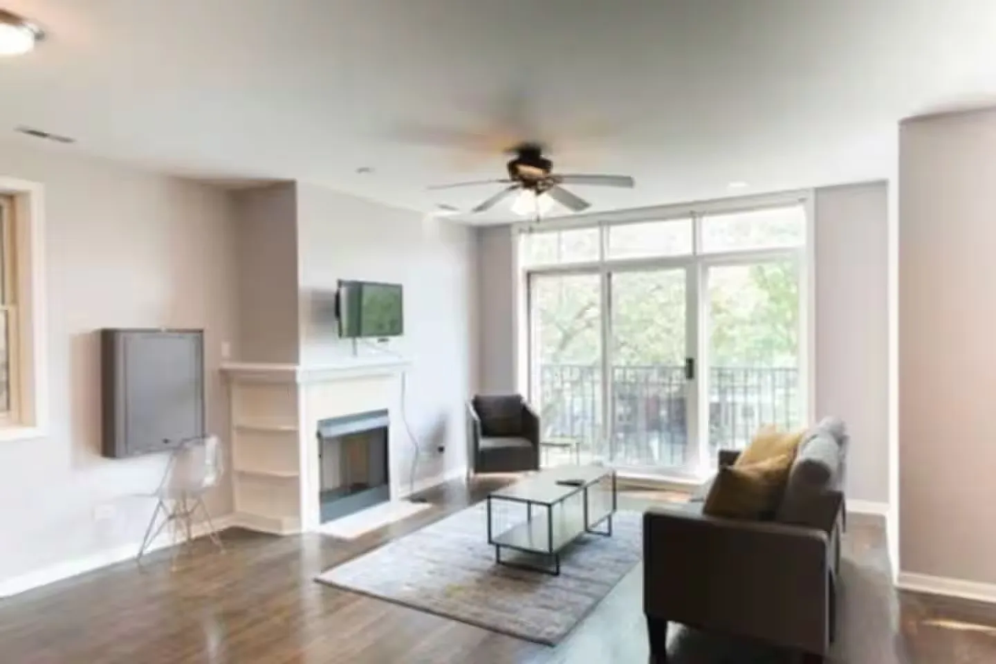3 bed, 1600 sqft, $2,250 — Photo 2