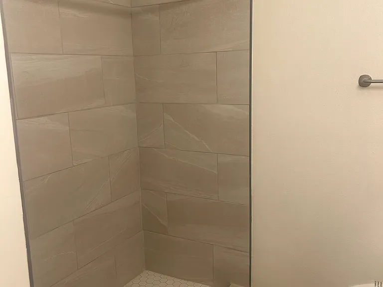 325 E 2nd St #325 — Photo 5