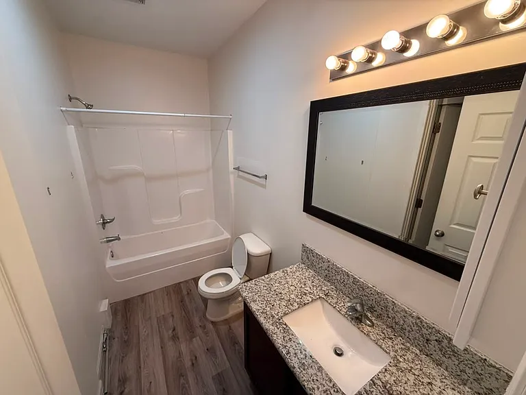 5617 N Lycee Ct — Photo 14
