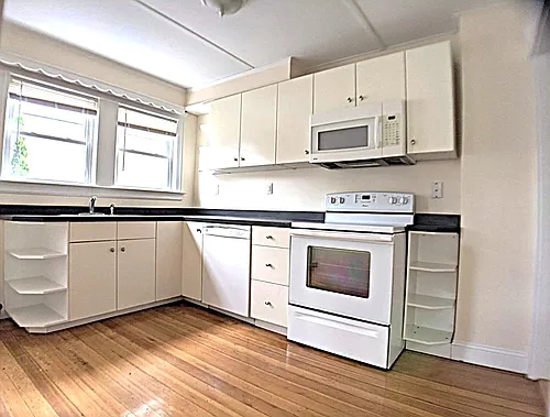 69 1st St #69 Photo 1