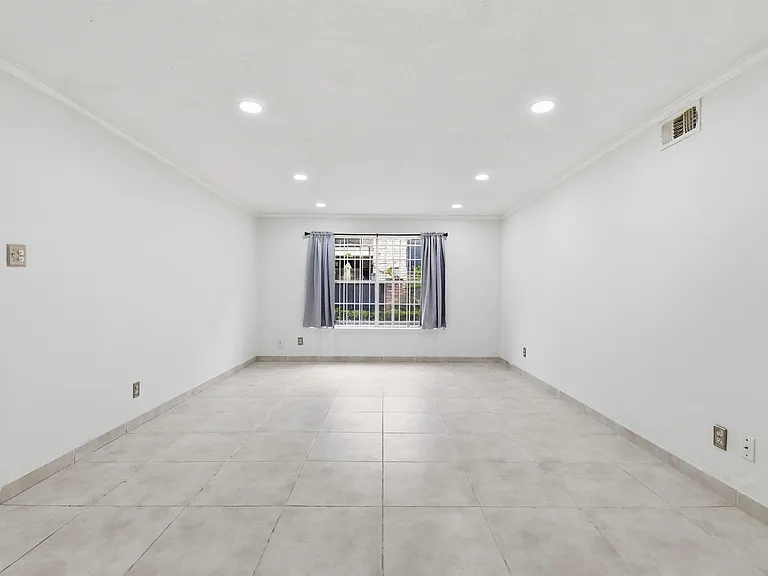 7900 Westheimer Rd #147 — Photo 5
