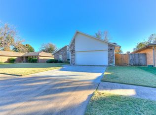 1344 NW 7th Pl, Moore, OK 73170