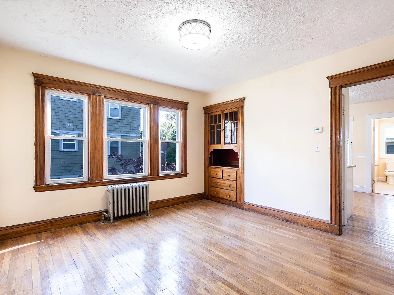 4 bed, 1100 sqft, $3,400 — Photo 4