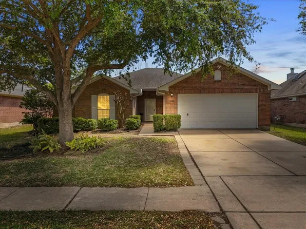 5115 Cherry Blossom Dr, League City, TX 77573