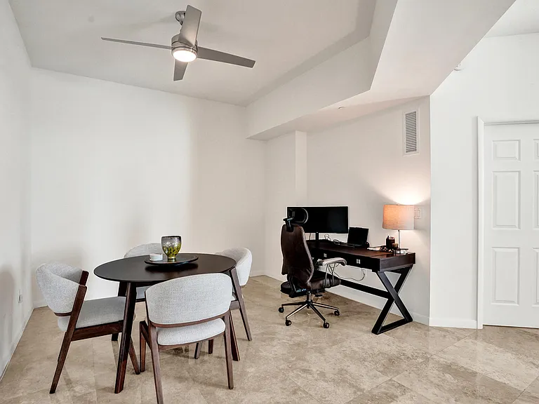 1819 SE 17th St #1601 — Photo 13