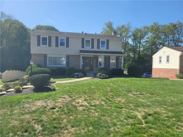 5047 Meadowridge Ln, Gibsonia, PA 15044