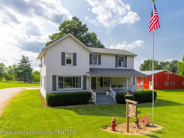 445 N Stine Rd, Charlotte, MI 48813