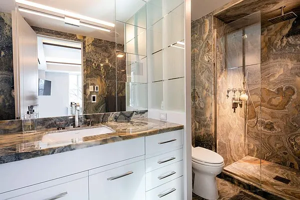 Sold by Sotheby's International Realty | media 25