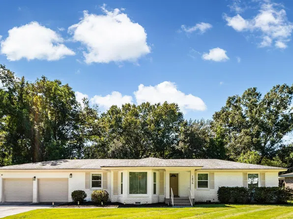 1854 Ashley Hall Rd, Charleston, SC 29407