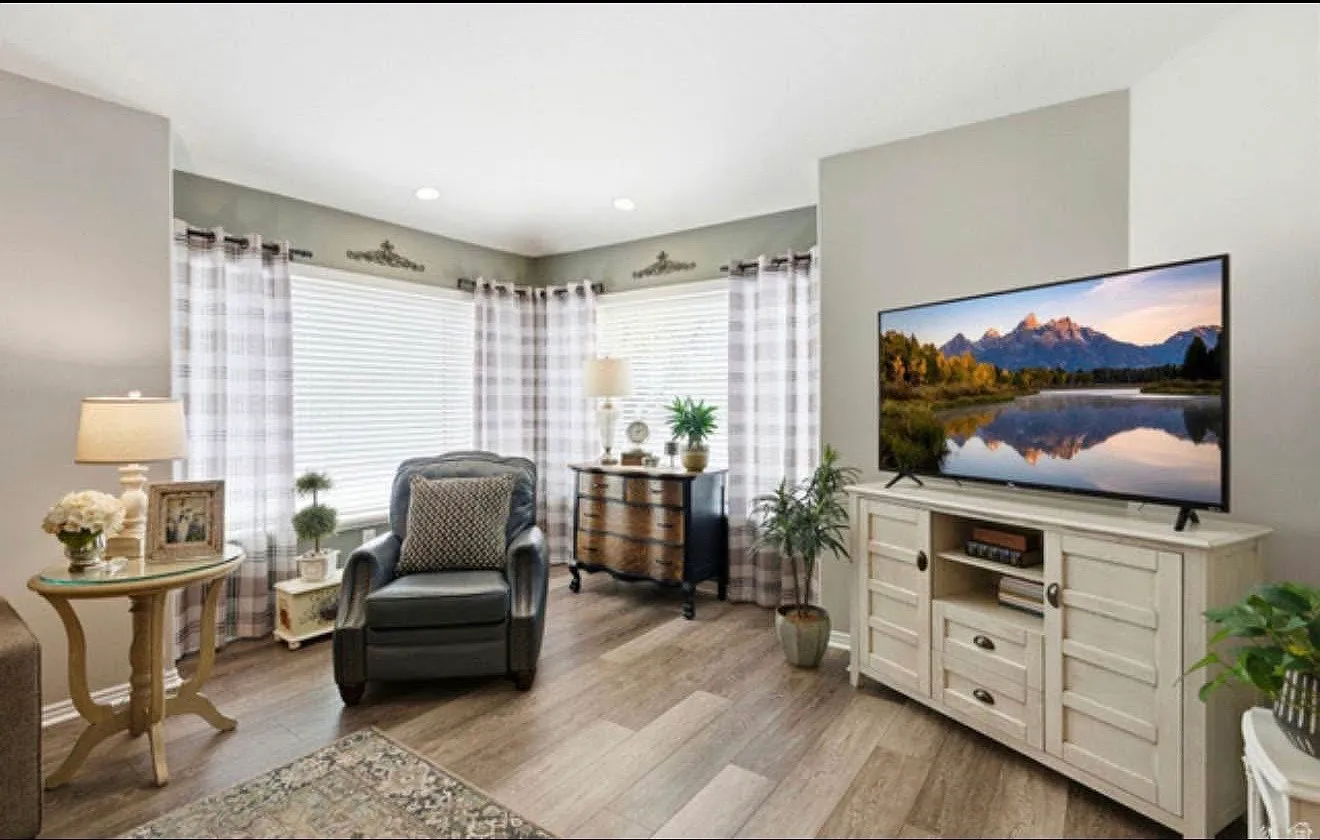 W 170 N, Orem — Photo 4