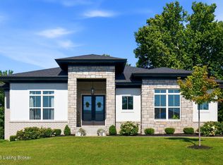 4027 Thomas Farm Dr, Louisville, KY 40299