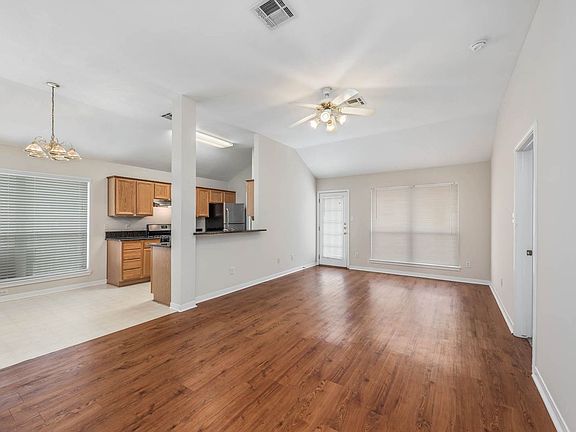 3rd image of 3743 Marielene Cir