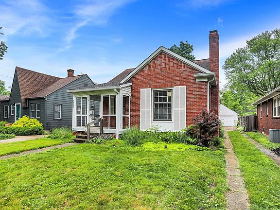 3rd image of 6037 Norwaldo Ave