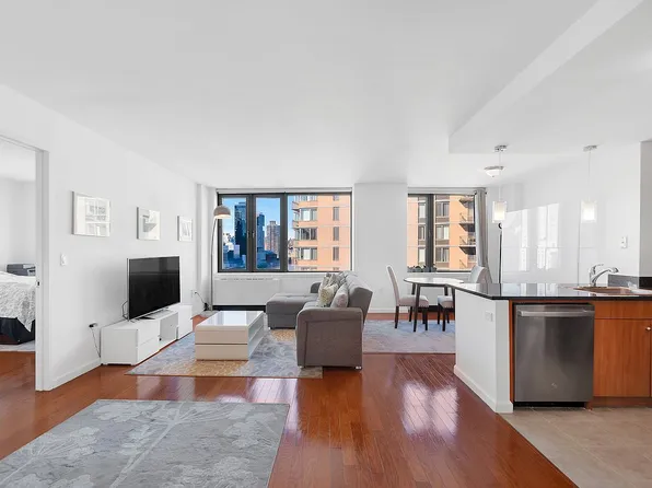 455 Main St APT 15F, New York, NY 10044