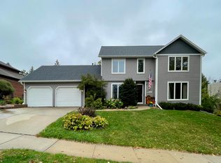 2001 Folwell Dr SW, Rochester, MN 55902