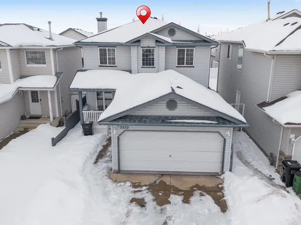 3232 27th Ave NW, Edmonton, AB T6T 1P8