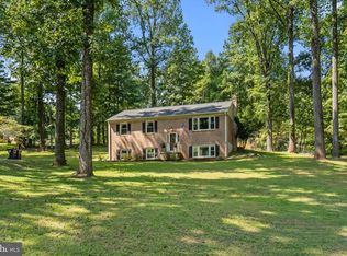 5226 Graystone Rd, Warrenton, VA 20187