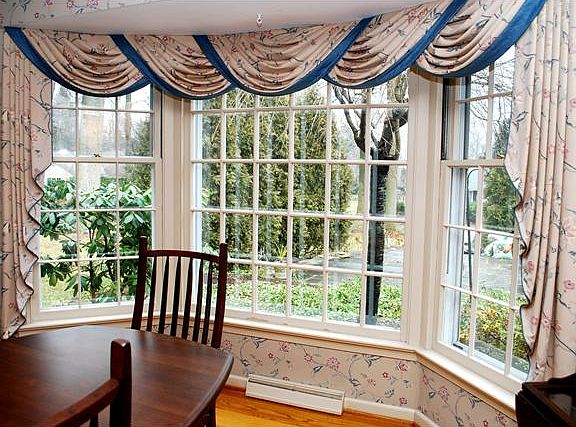 Bay window in dining room
