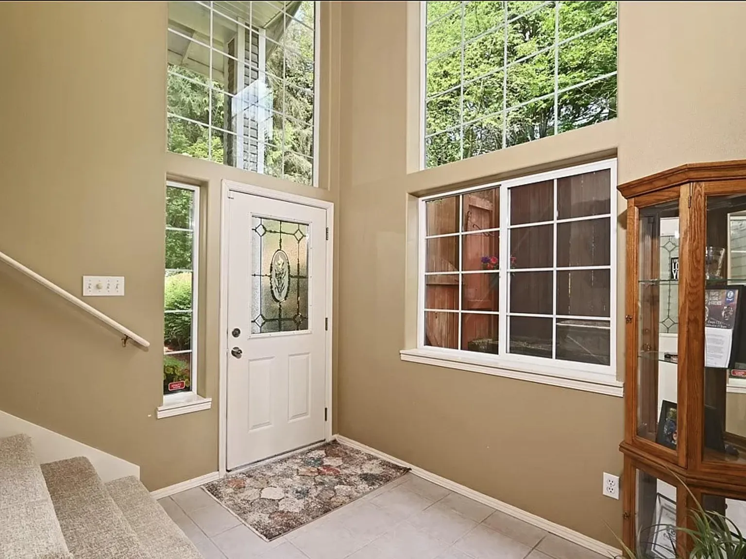 3 bed, 1667 sqft, $3,100 — Photo 3