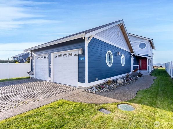 11295 Blue Heron Road, Bow, WA 98232