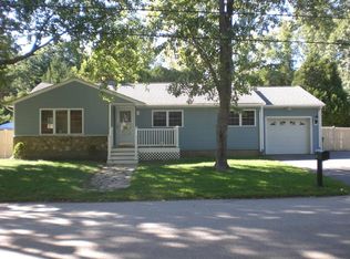 2 Malden St, Oxford, MA 01540