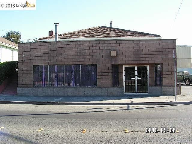 1st image of 707 W 10th St