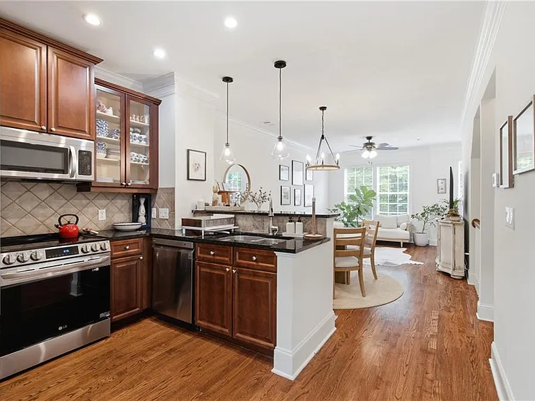 1231 Ashford Creek Park NE — Photo 16
