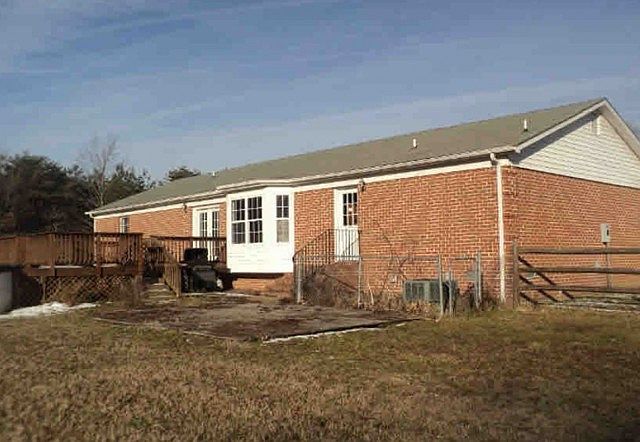 2nd image of 316 Frog Pond Rd