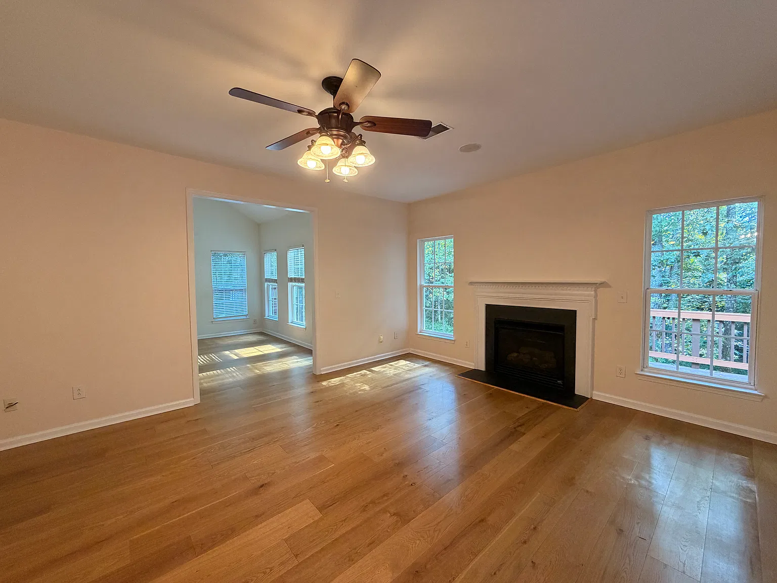 4 bed, 2253 sqft, $2,699 — Photo 4
