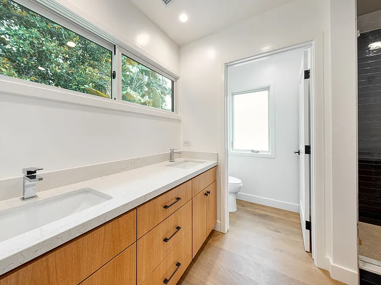 4285 La Salle Ave — Photo 19