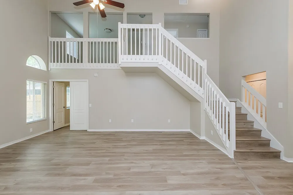 3 bed, 2.5 bath, 1810 sqft, $2,555 — Photo 4