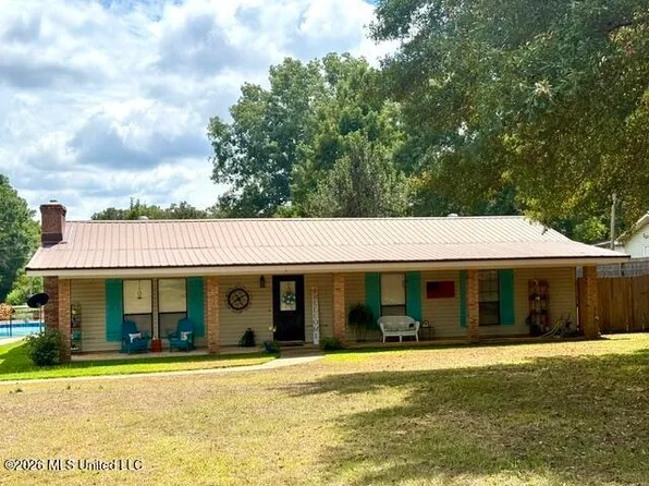 106 Oak Hill Dr, Florence, MS 39073