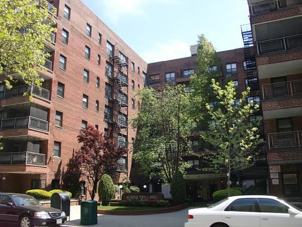 1st image of 1275 E 51st St APT 2R