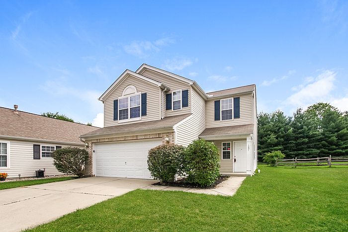 1st image of 1021 Canterbury Ln
