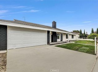 1526 E Bach St, Carson, CA 90745